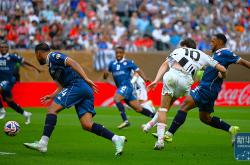 雷速体育比分官网-尤文图斯小组出线，积累宝贵经验