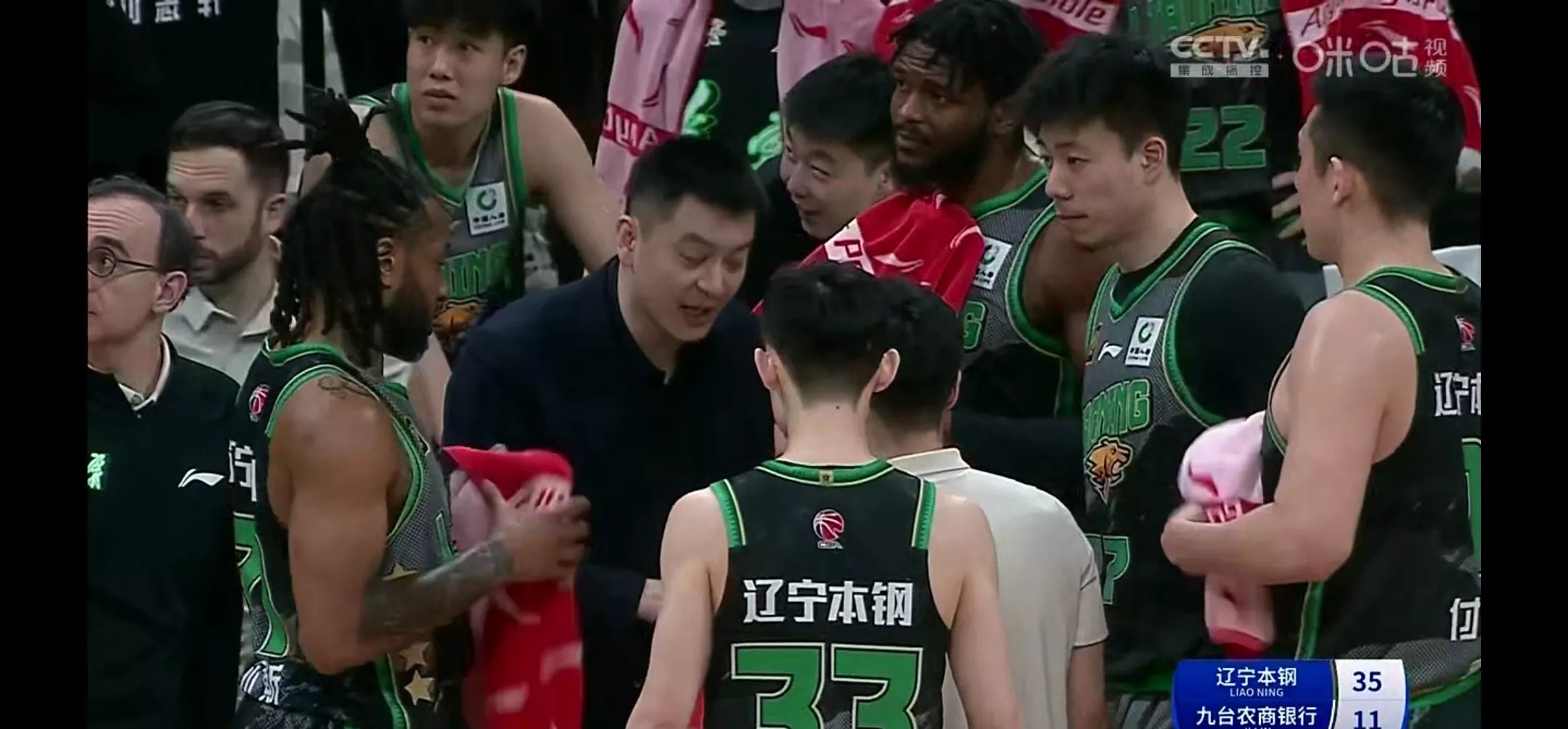 吉林男篮在客场比赛中获胜