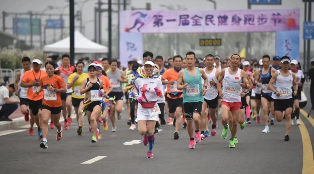 关于劲旅大战升温，角逐激情澎湃赛场引爆热潮的信息