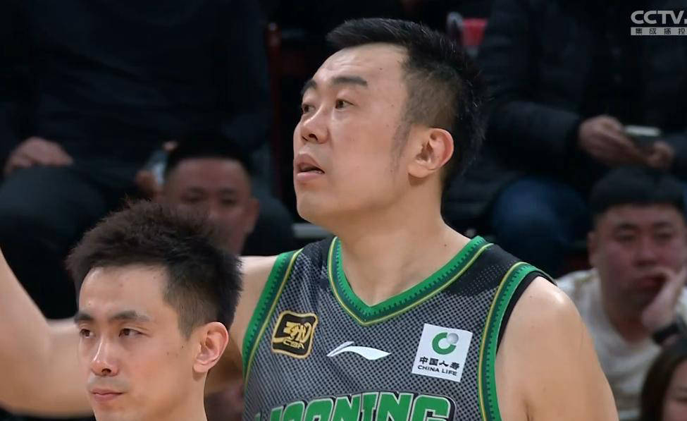 包含辽宁队力争赢下吉林队，继续保持领先优势的词条