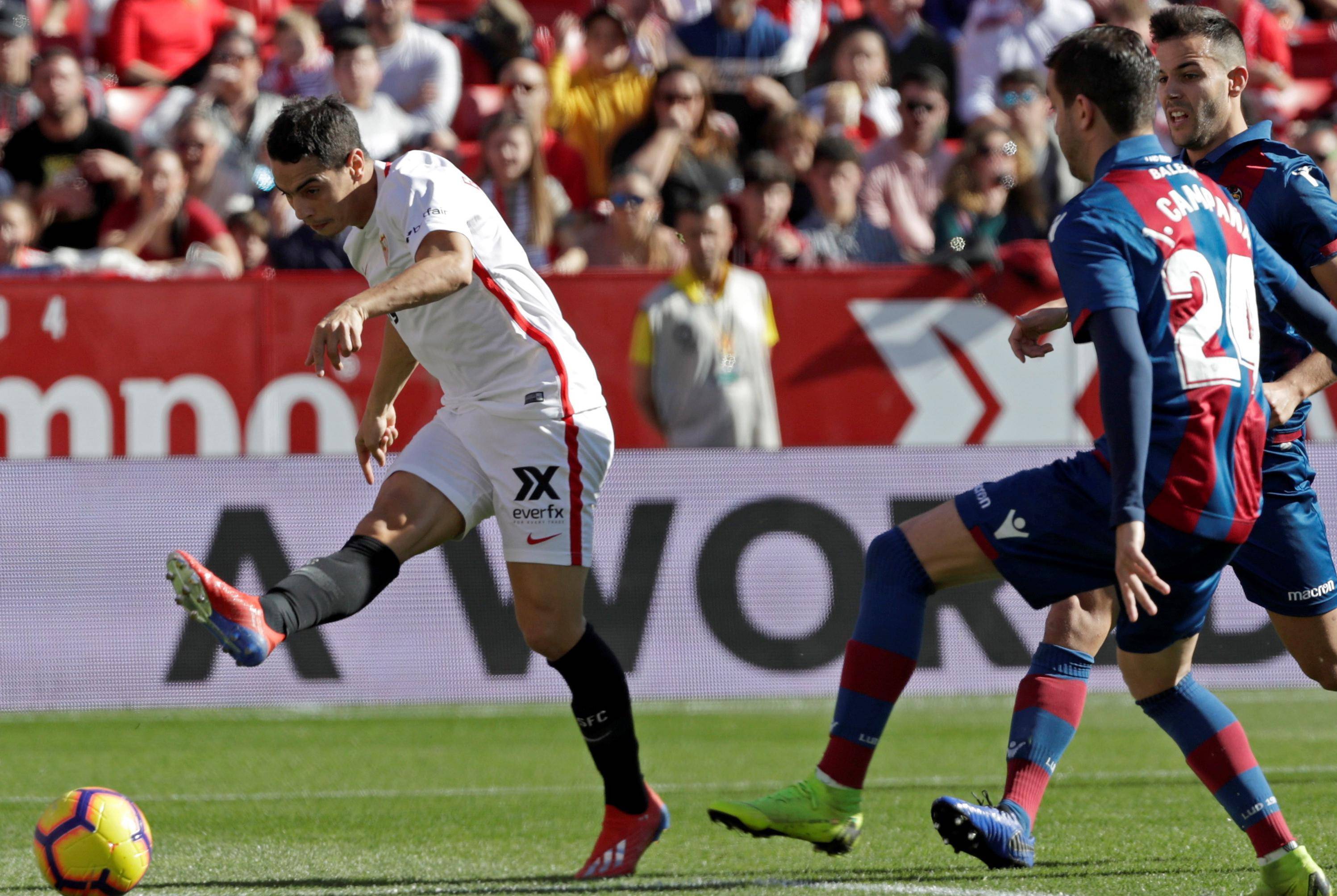 高强度比赛：球员巅峰状态全场发挥