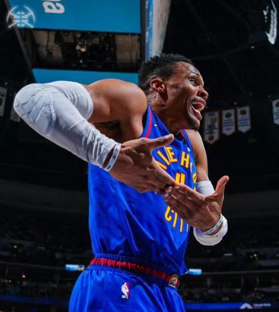 掘金客场抢胜,结束对热火的不利战绩的简单介绍 掘金客场抢胜,结束对热火的不利战绩的简单介绍