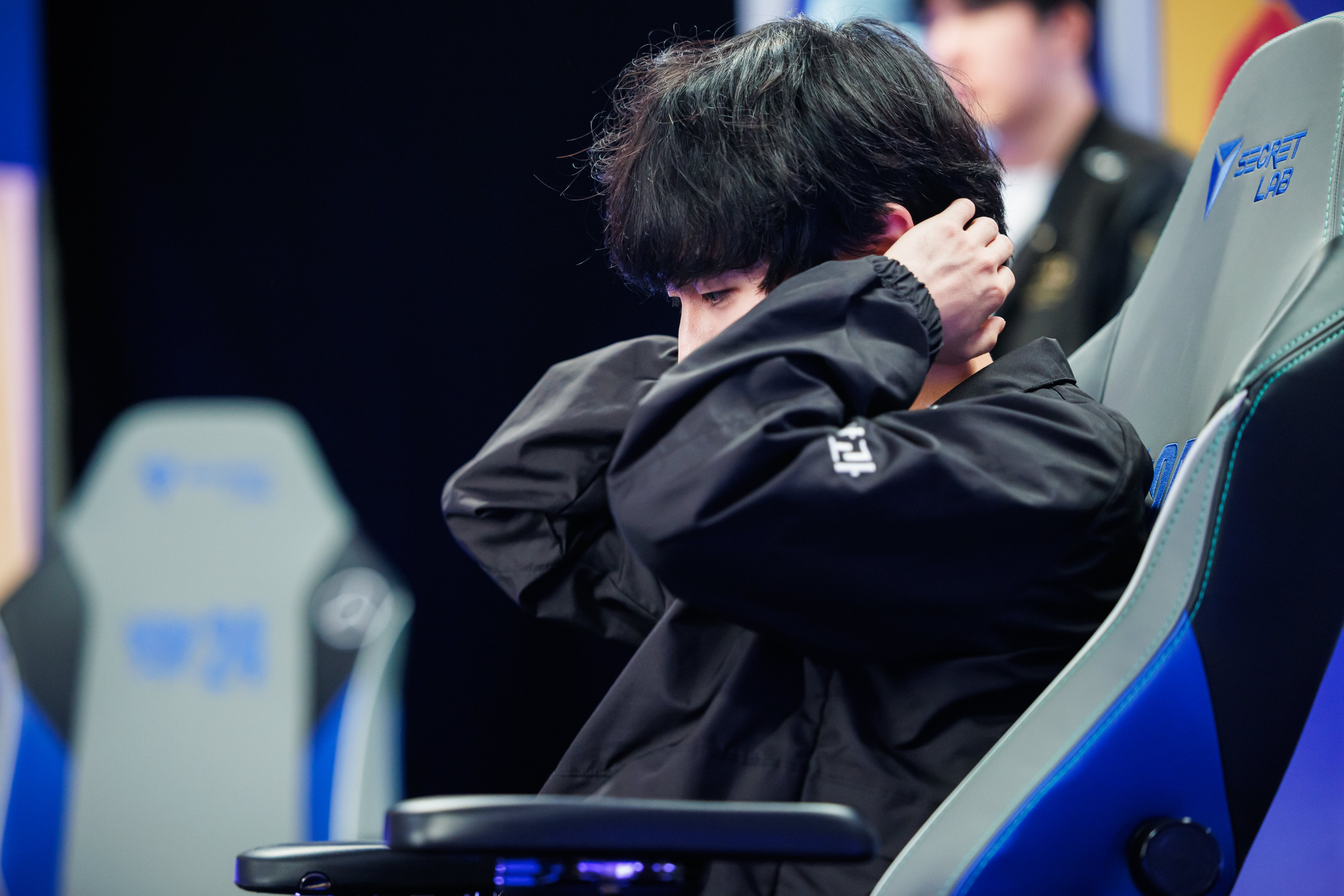 关于HLE力克V5,Peanut拿下关键大龙鏖战多局半决赛,成为赛场最大亮点的信息 关于HLE力克V5,Peanut拿下关键大龙鏖战多局半决赛,成为赛场最大亮点的信息