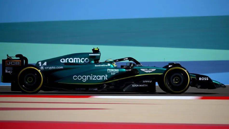 阿斯顿马丁碾压法拉利,佩雷兹关键制胜 阿斯顿马丁碾压法拉利,佩雷兹关键制胜