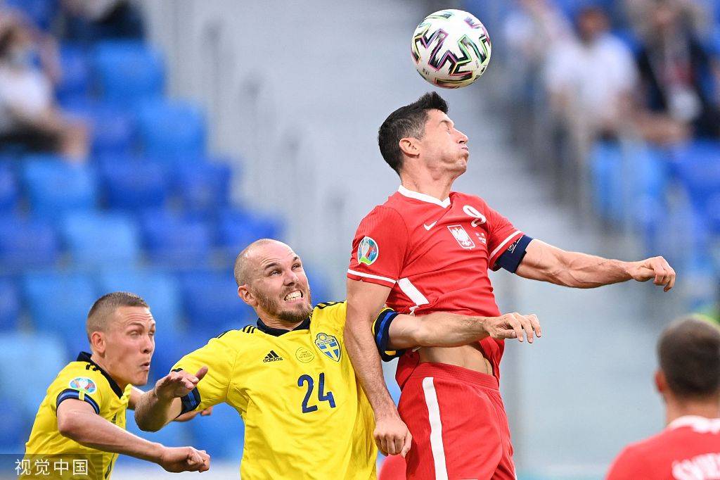 英格兰队绝杀波兰队，马龙带队取胜